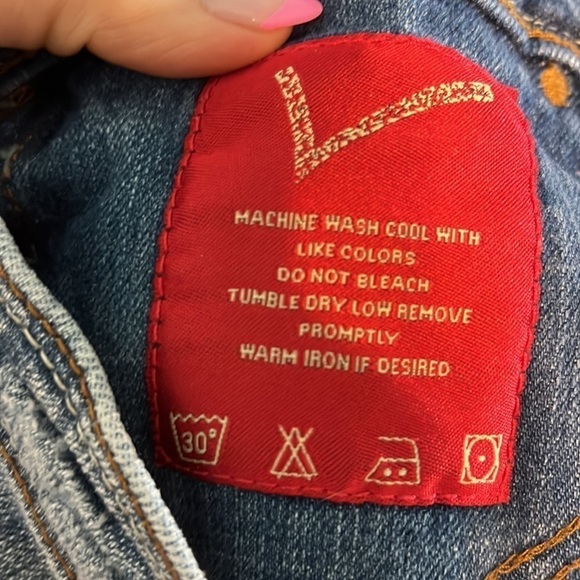 Vigoss Fiona Shorts Stretch Denim Size 26 Distressed Embroidered Hem & Pockets - Picture 12 of 14